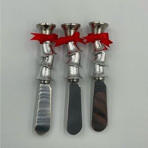 Boston Warehouse Silver Bells Spreaders/Knife Set